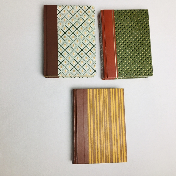 VINTAGE Books Bundle of 3 - Picture 2 of 9